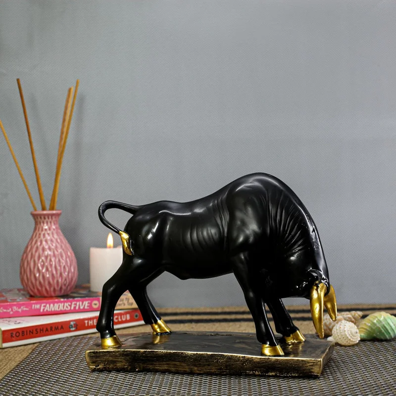 Modern Black Bull Statue with Gold Accents – Resin Animal Figurine for Home Décor, Office Desk & Gift