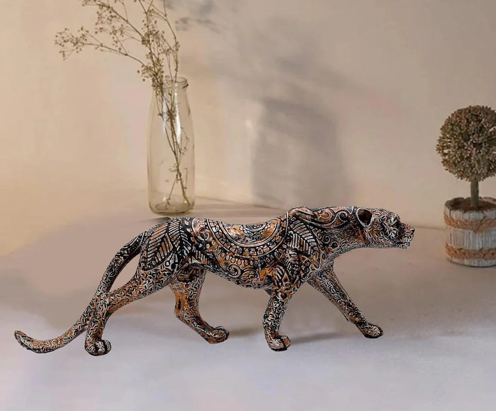 Intricately Carved Leopard Sculpture – Handcrafted resin Jungle Figurine for Elegant Home & Office Decor
