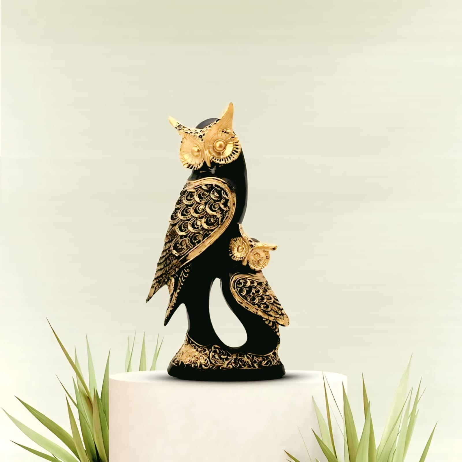 Luxury Black & Gold Owl Statue – Modern Wisdom Figurine for Home and Office Decor